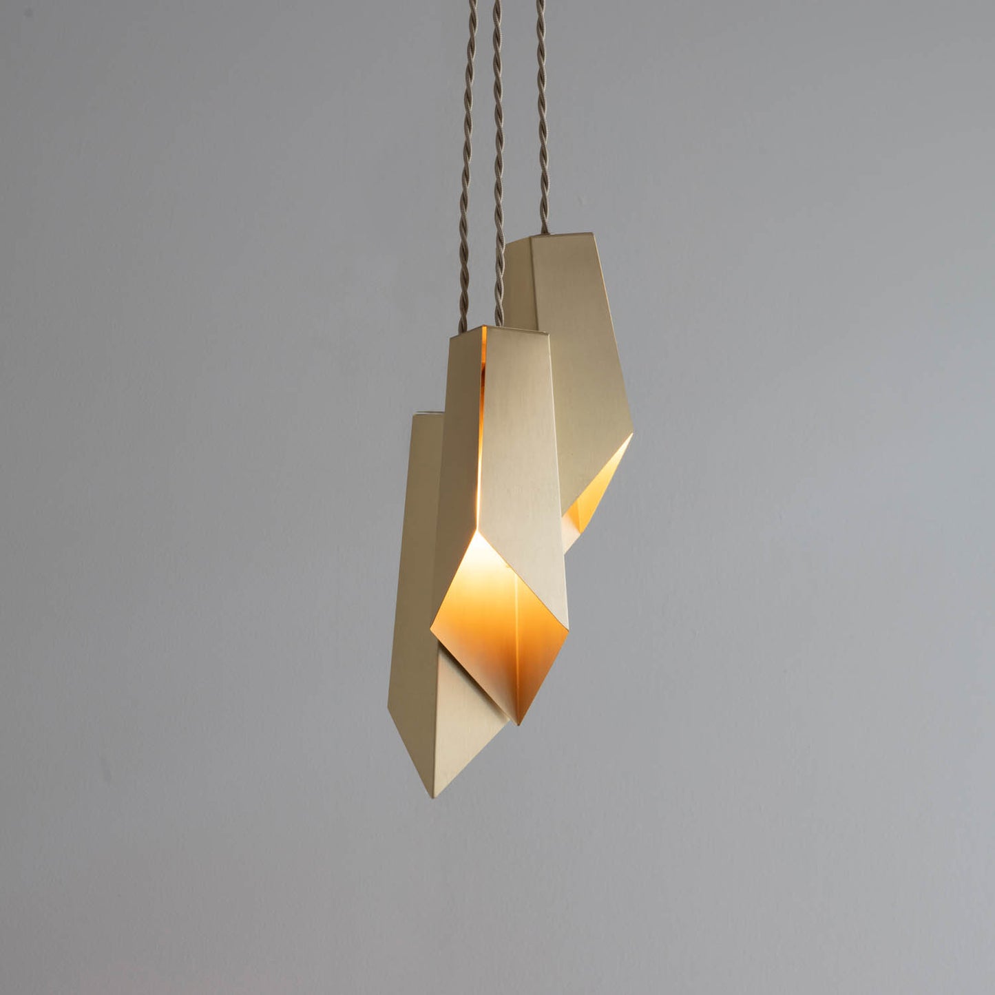 End-of-line Brass Fold pendant Light